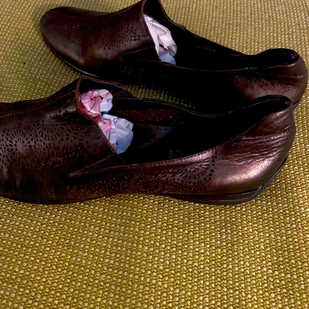 Beautiful Sesto Meucci flats. Absolutely gorgeous. Size 13 but fits like a 12.